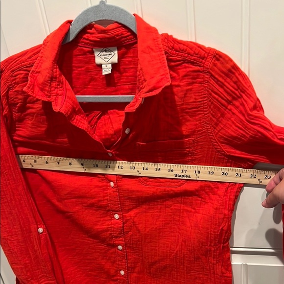 St. John's Bay Medium 100% cotton button up Vibrant Red Shirt - Picture 6 of 6